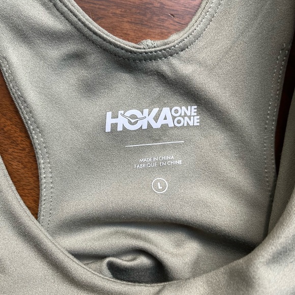 NWT Hoka Elaro Crop Bra in Olive Haze - Picture 6 of 8